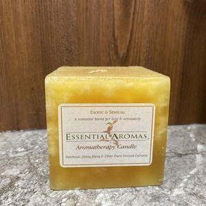 Zodax Essential Aromas Exotic & Sensual Candle Patchouli Ylang Ylang Extracts‎